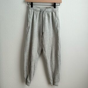 Aerie Gray Sweatpants size small short